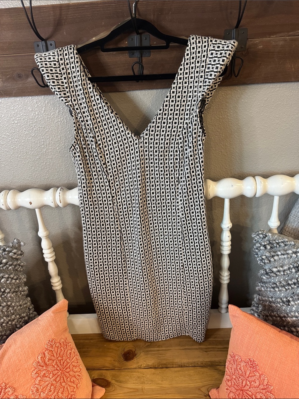 Mustard Seed NWT Black and White Geometric Midi Dress